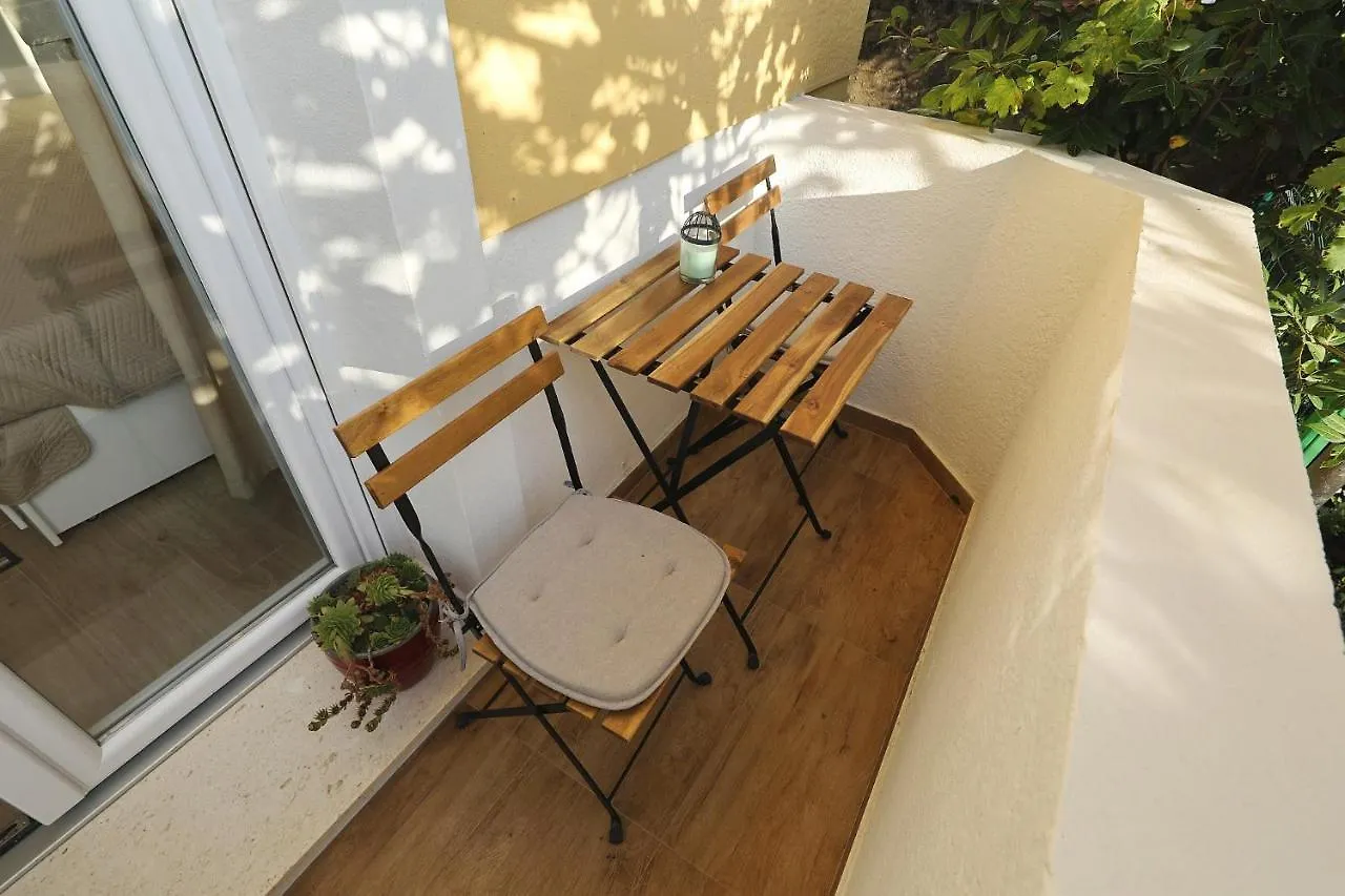 Idassa Bridge Apartments Zadar 0*,